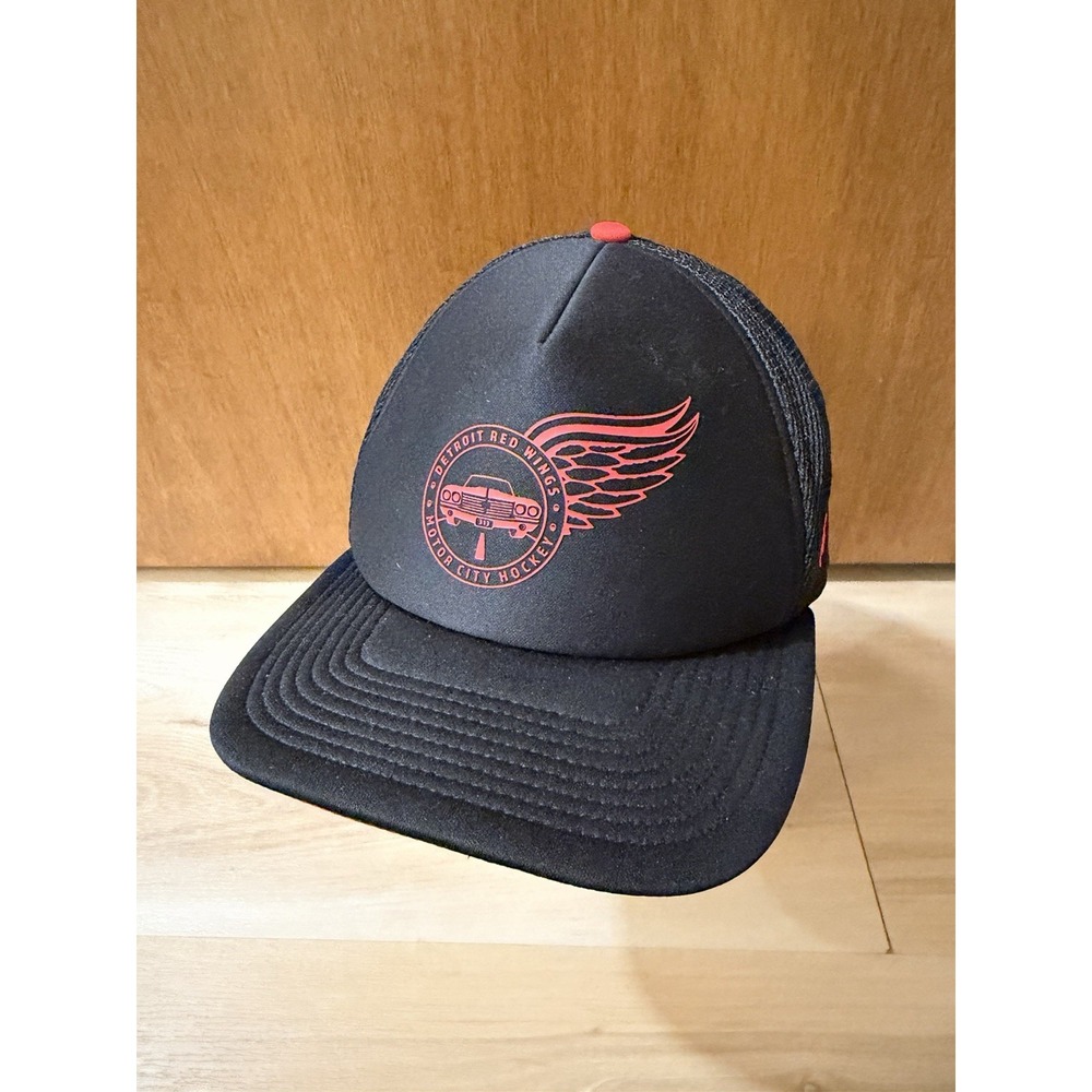 Detroit Red Wings Hat Cap Snap Back Mens One Size Black NHL Motor City Hockey